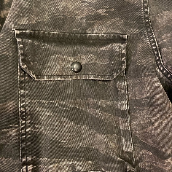 All saints button down black camo jacket - Picture 2 of 3
